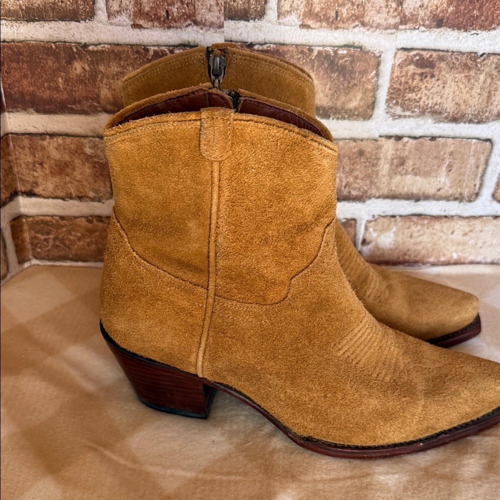 Tecovas The Daisy suede Booties 8.5 - Picture 3 of 9
